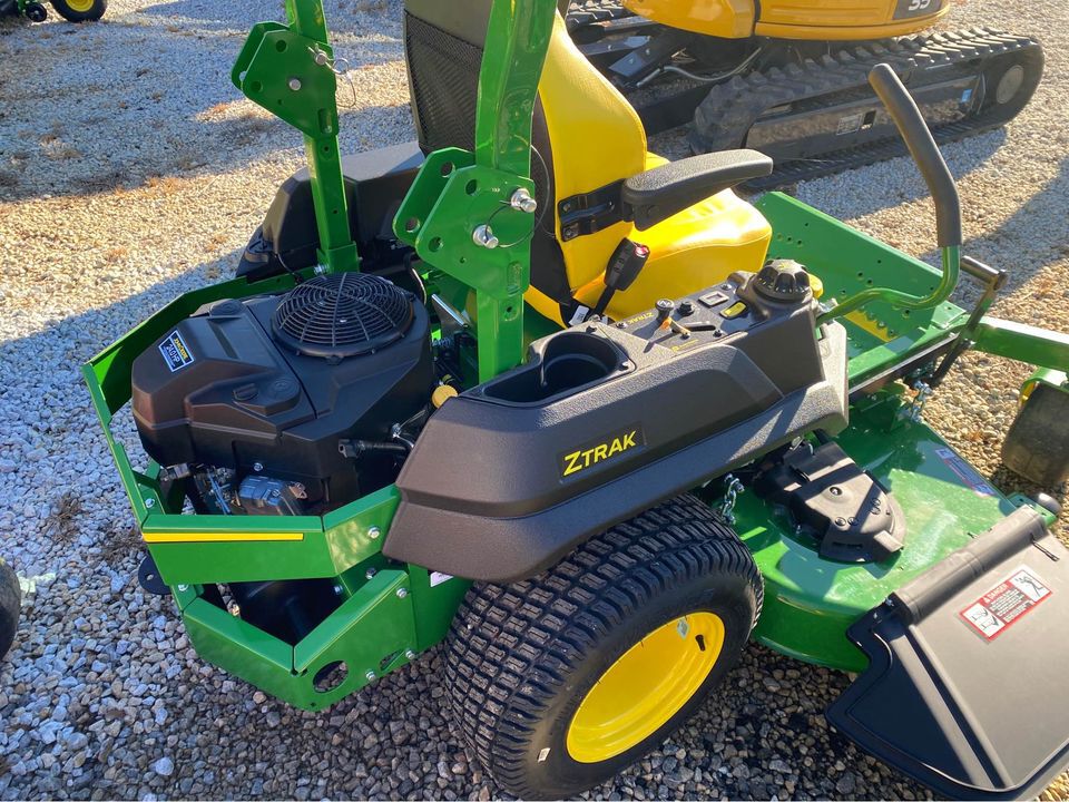 2024 John Deere Z730M Image 3