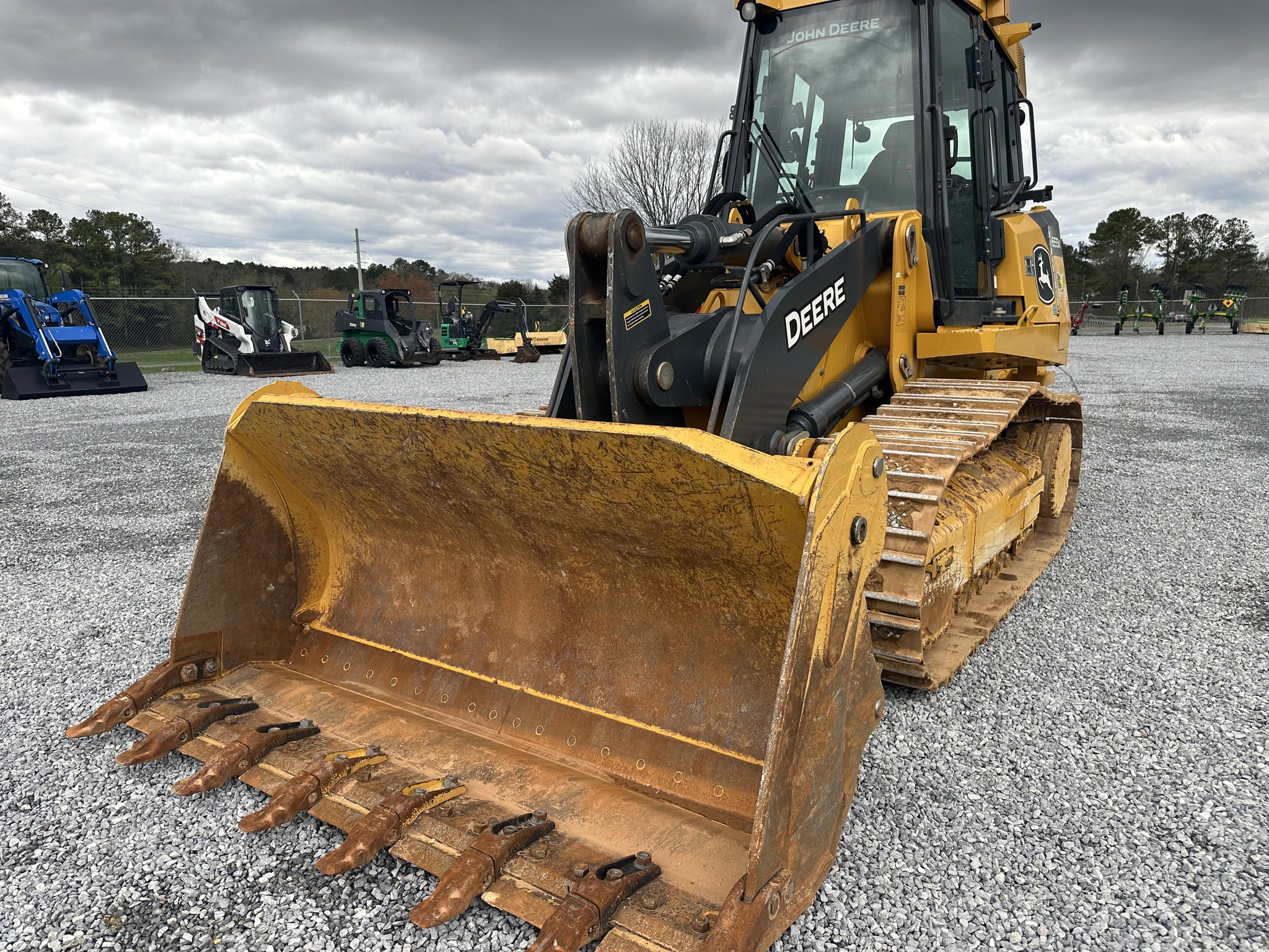 2022 John Deere 655K Image 3