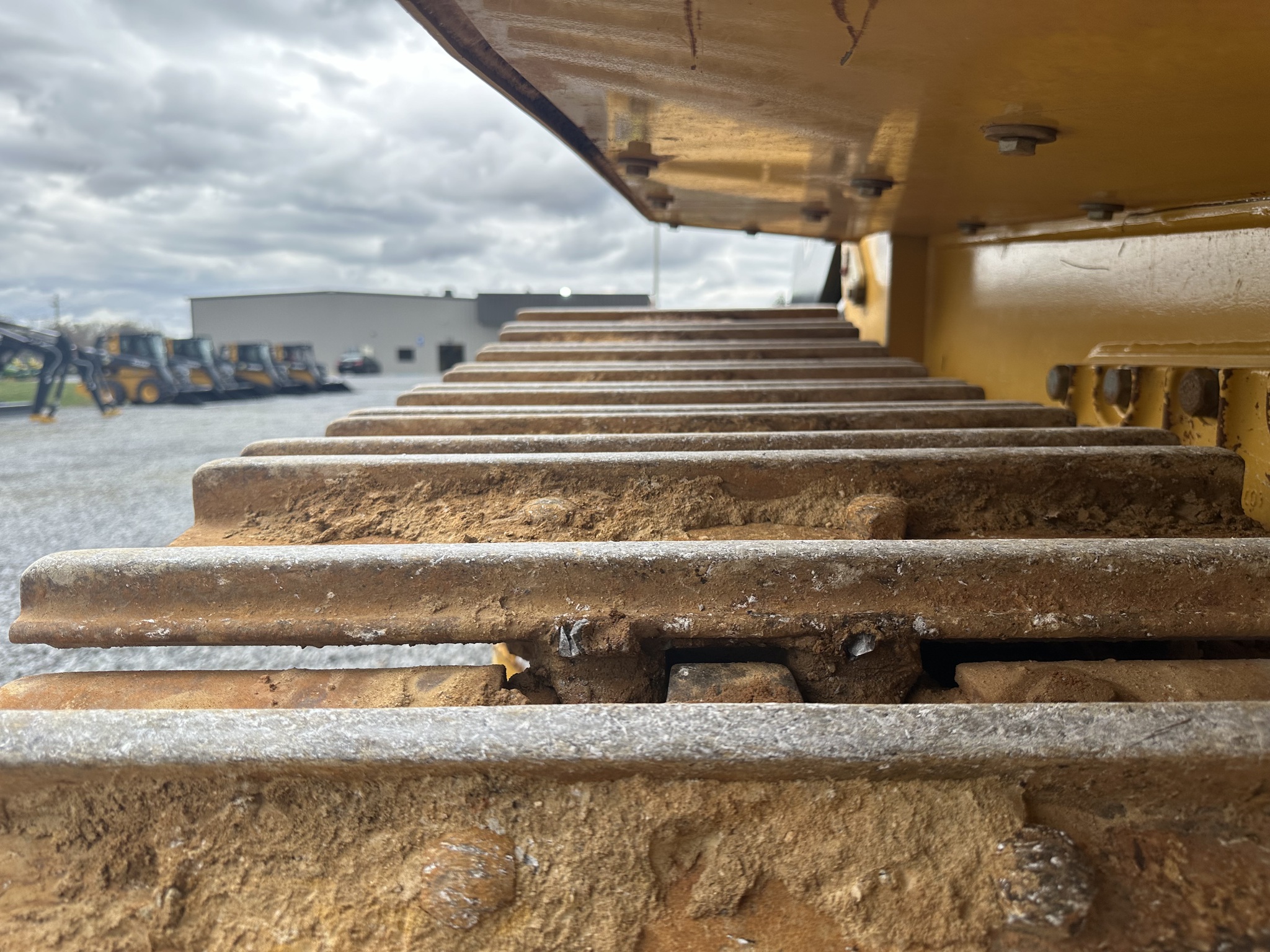 2022 John Deere 655K Image 33