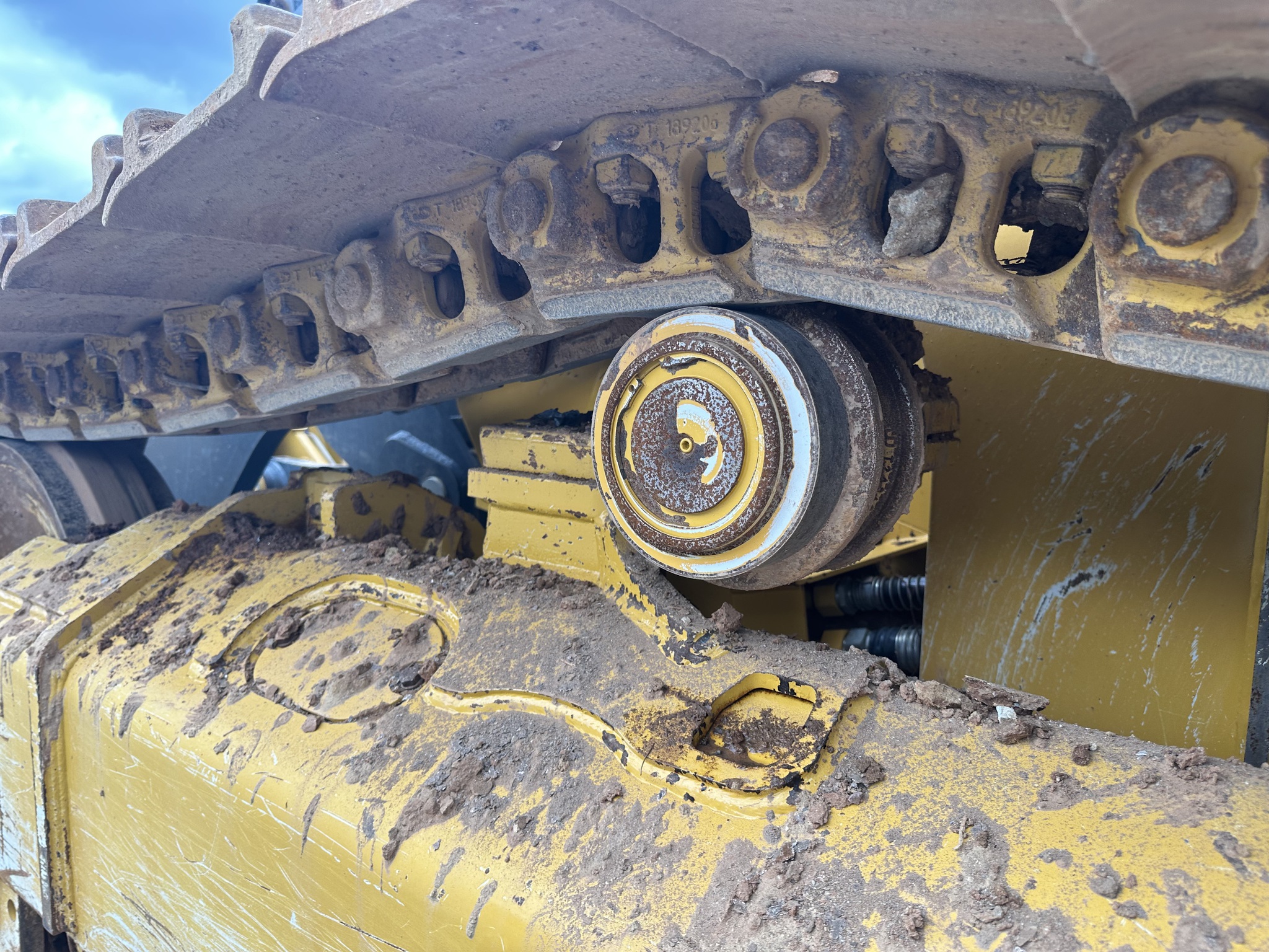 2022 John Deere 655K Image 36