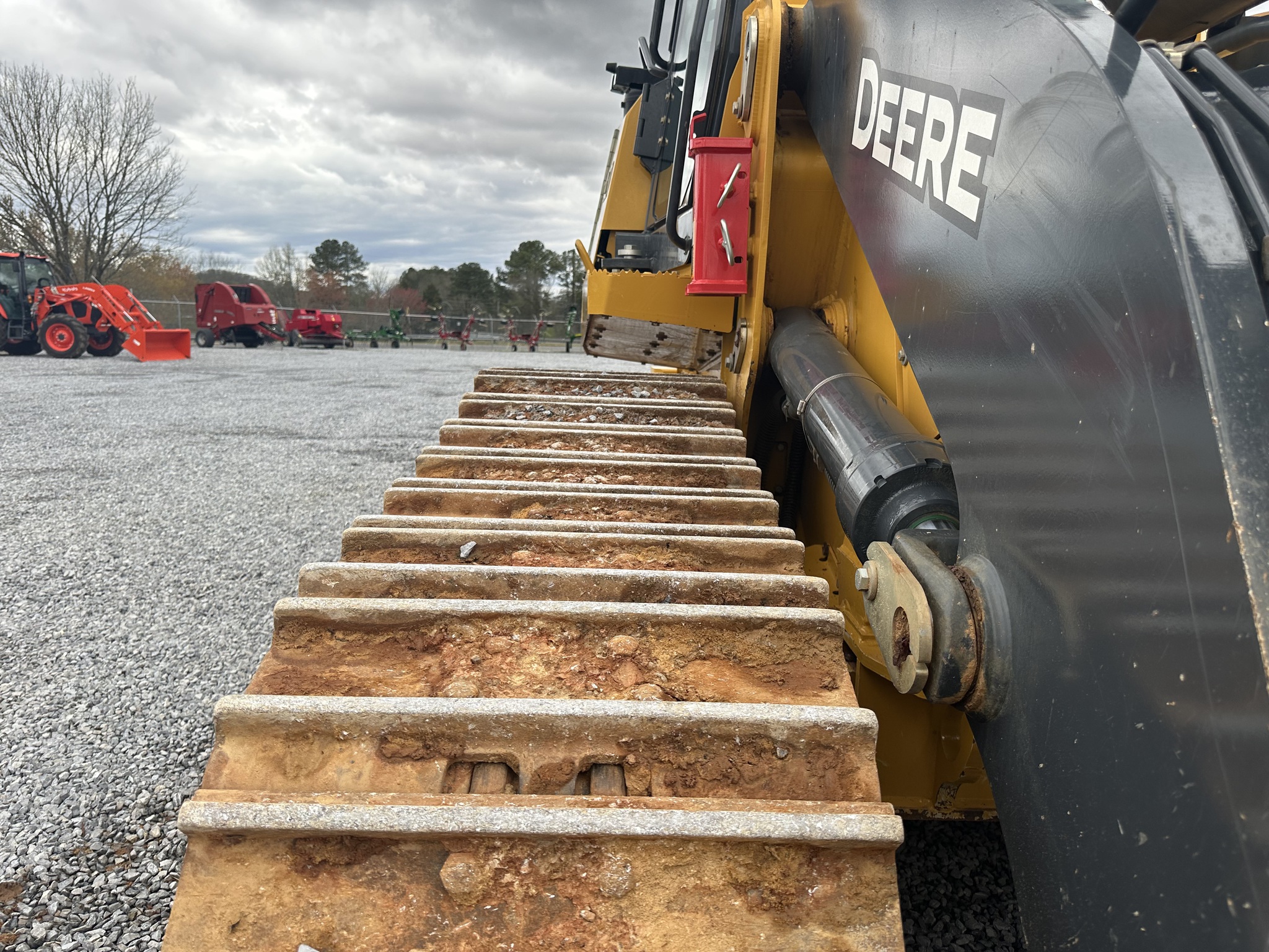 2022 John Deere 655K Image 39