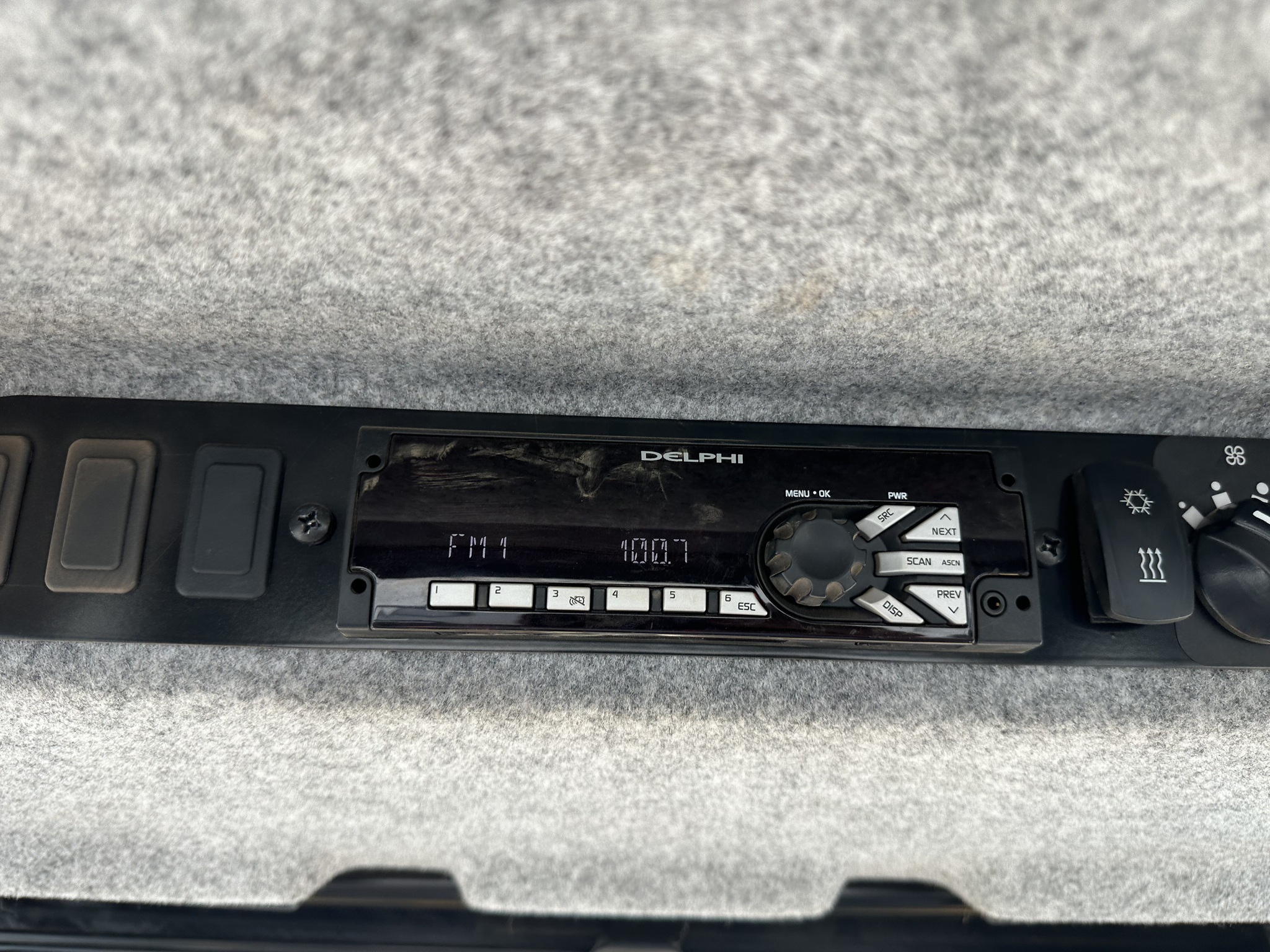 2022 John Deere 655K Image 42