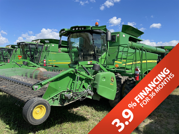 Photo of a 2014 John Deere S670