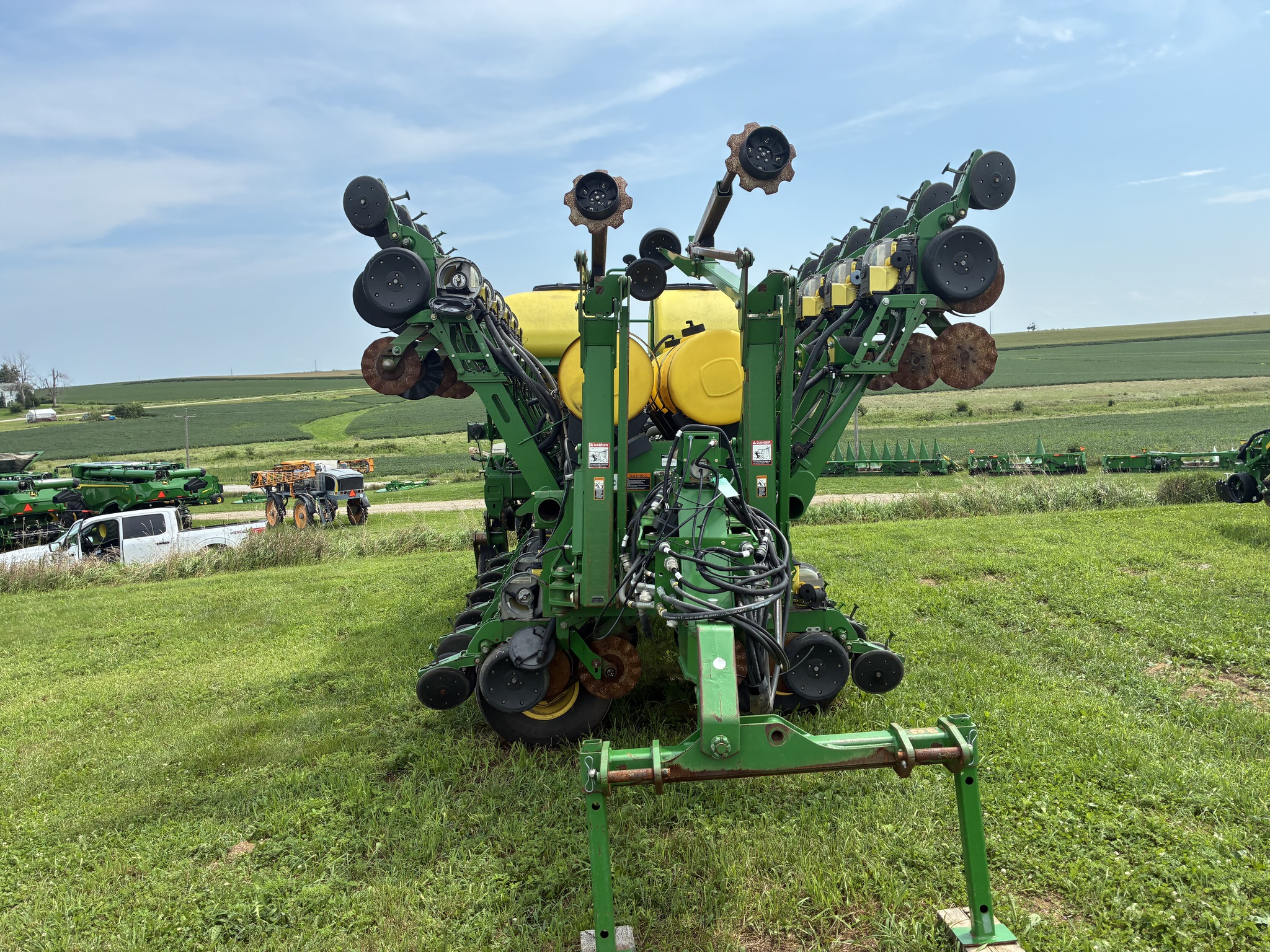 2012 John Deere 1790 Image 2