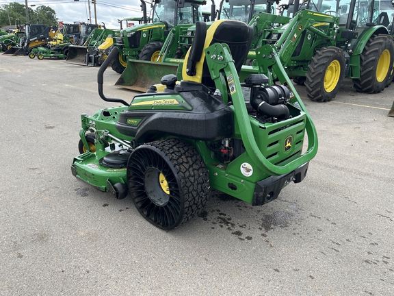 2022 John Deere Z930M Photo 3