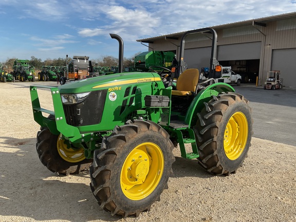 2023 John Deere 5075E Photo 1