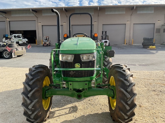 2023 John Deere 5075E Photo 8