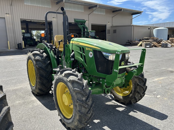 2023 John Deere 5075E Photo 3