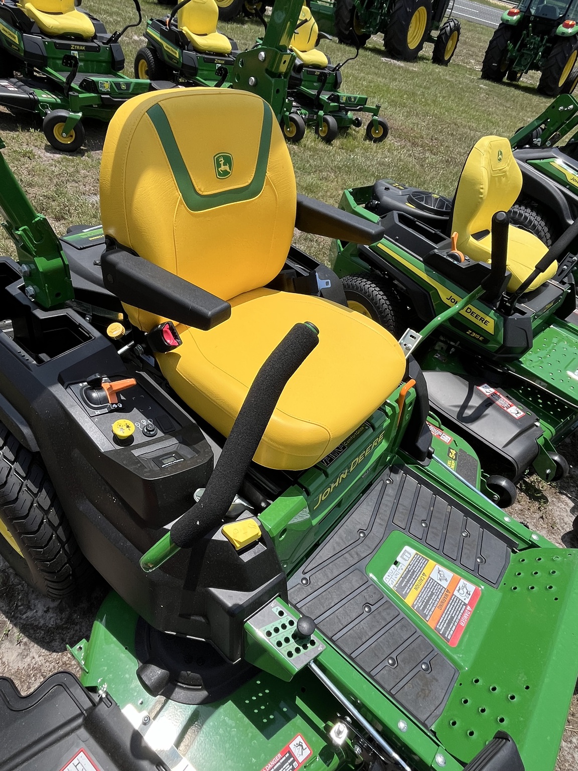 2025 John Deere Z530M Image 2