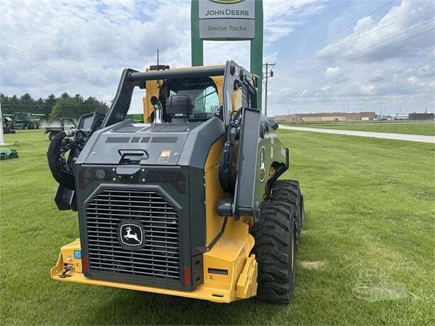 2025 John Deere 334 P Image 2
