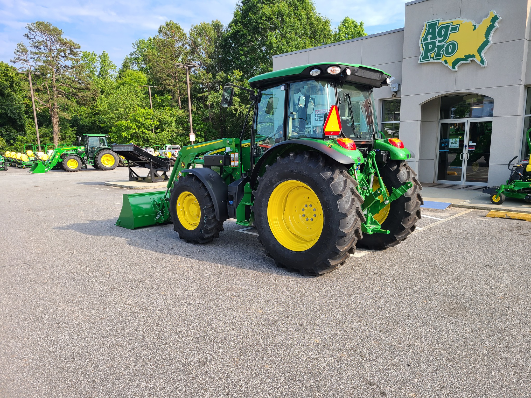 2024 John Deere 5120M Image 5
