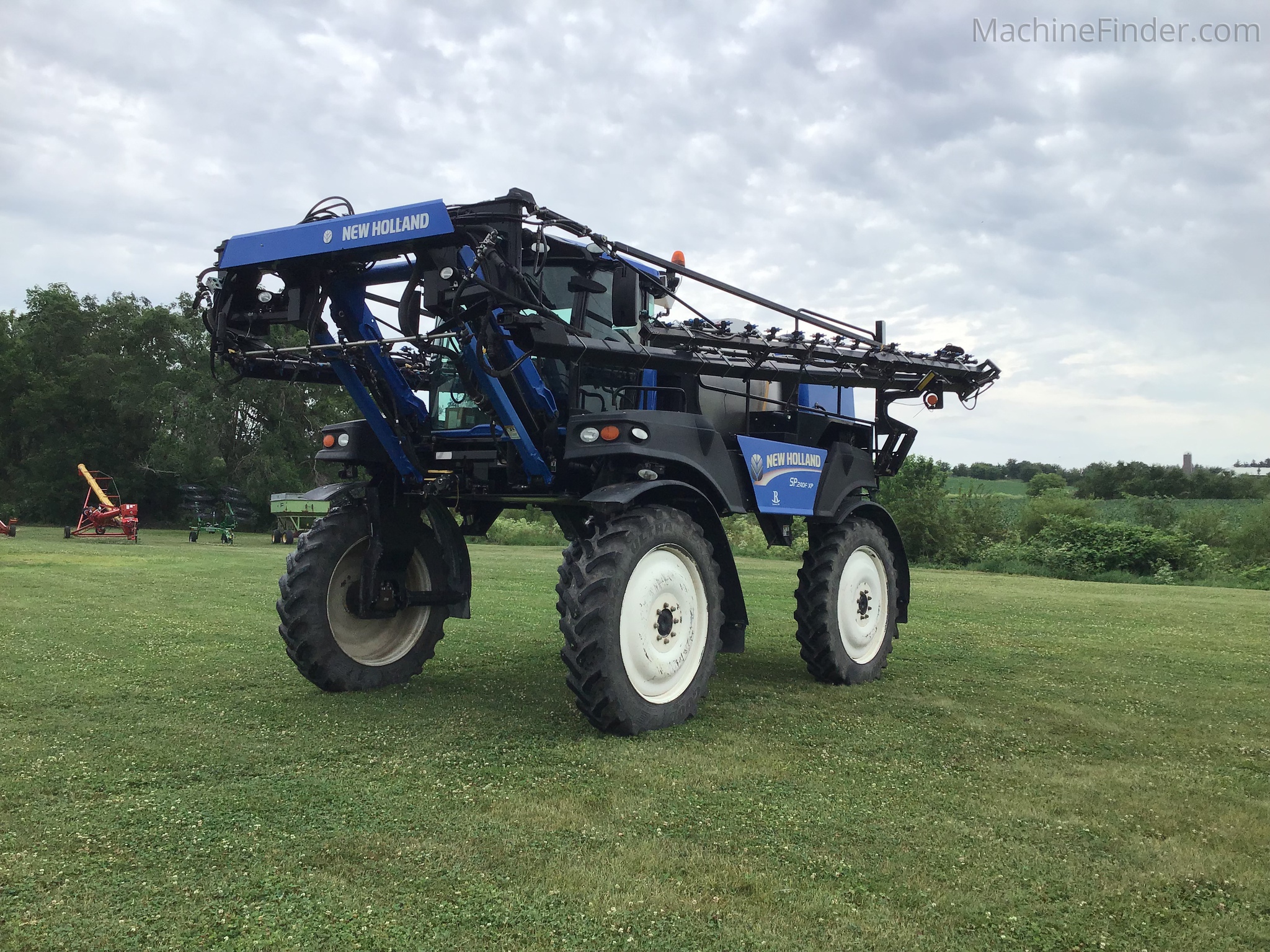 2014 New Holland SP.240F | Self-Propelled Sprayers | MachineFinder