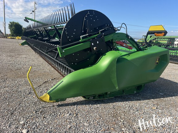 Photo of 2023 John Deere RD40F
