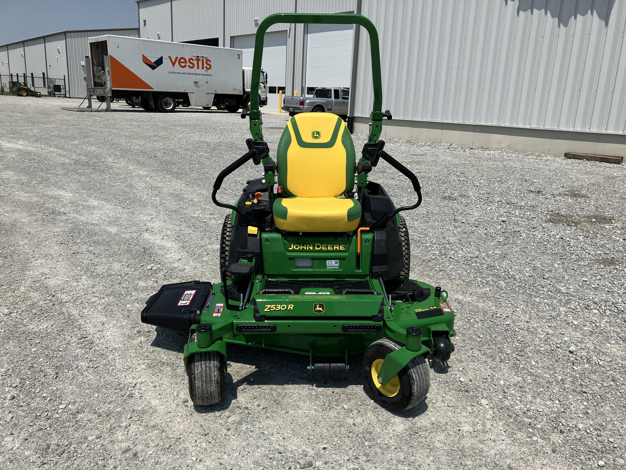 2025 John Deere Z530R Image 2