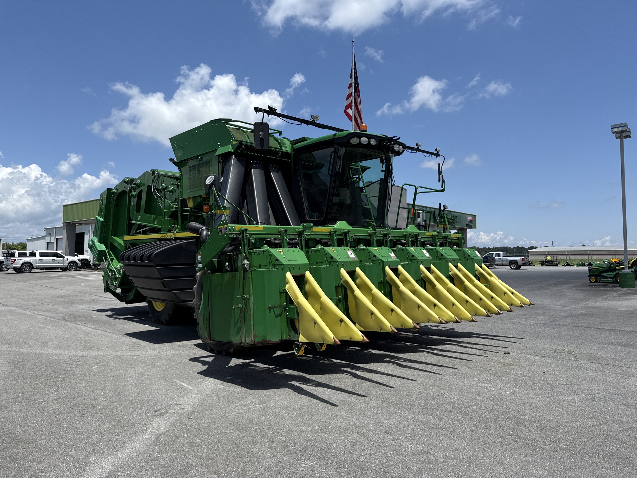 2019 John Deere CP690
