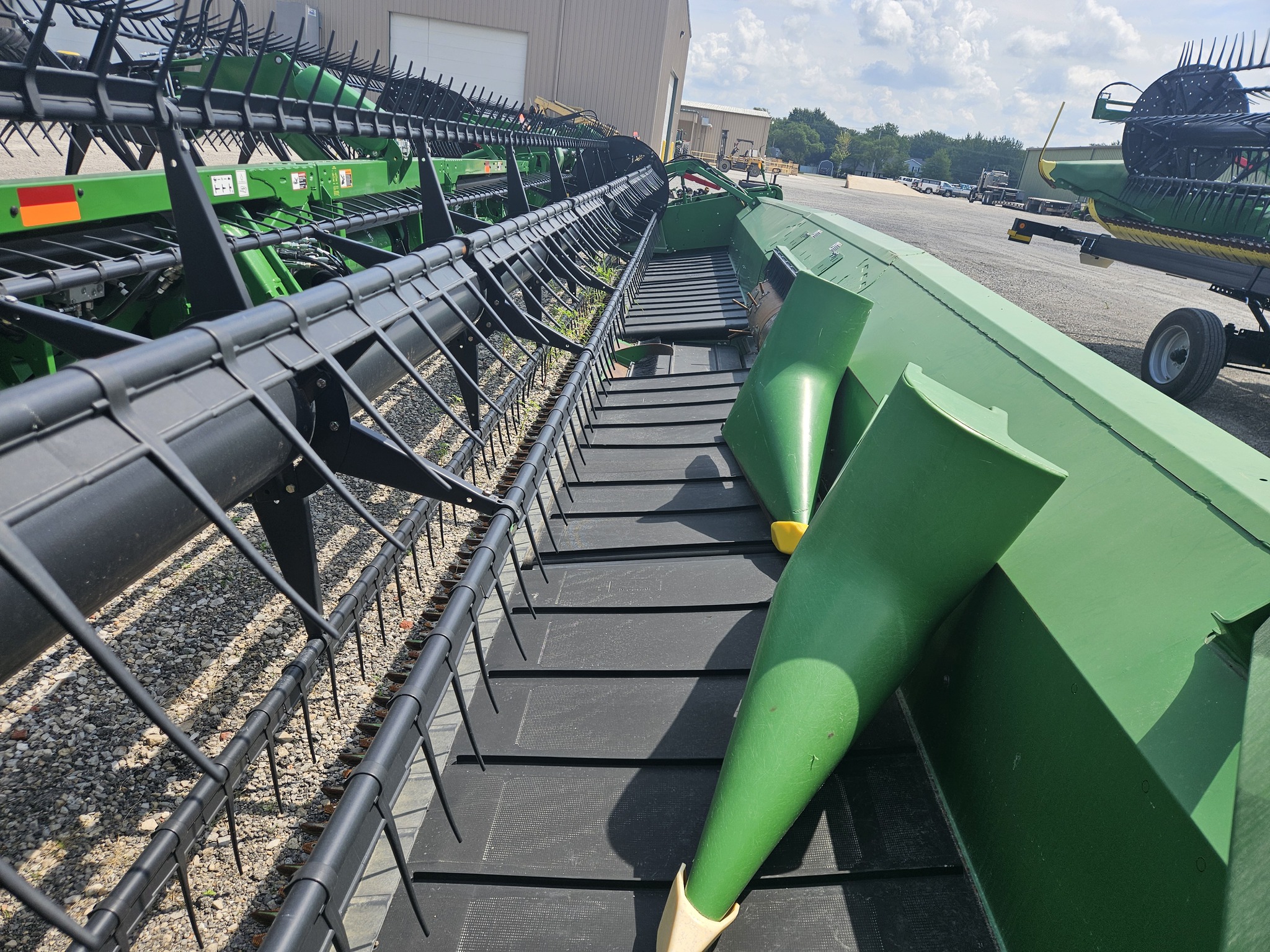 2015 John Deere 635FD Image 11