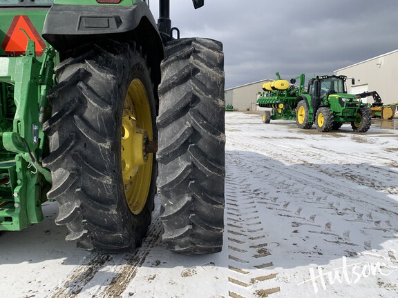 Photo of 2024 John Deere 8R 250