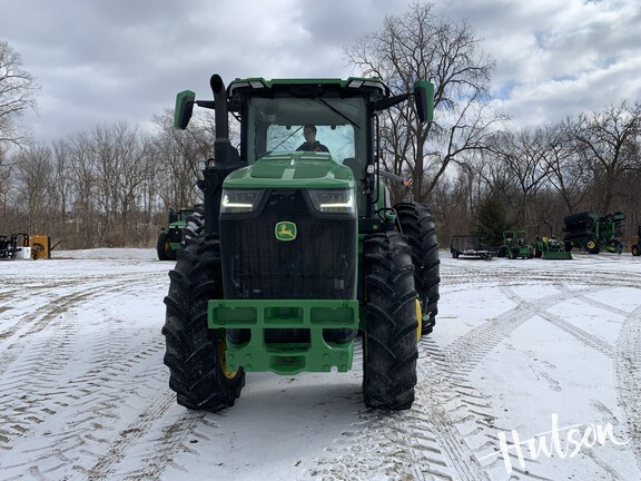 Photo of 2024 John Deere 8R 250