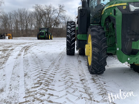 Photo of 2024 John Deere 8R 250