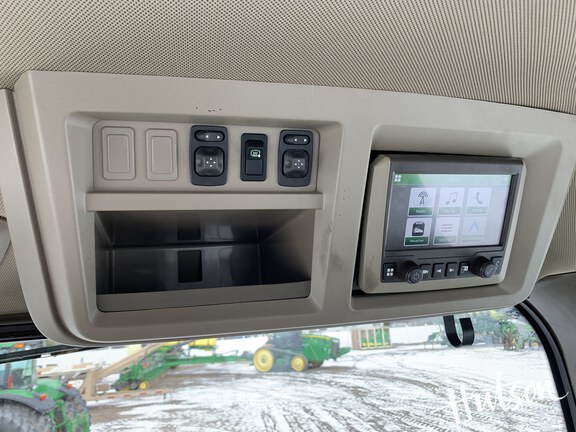 Photo of 2024 John Deere 8R 250