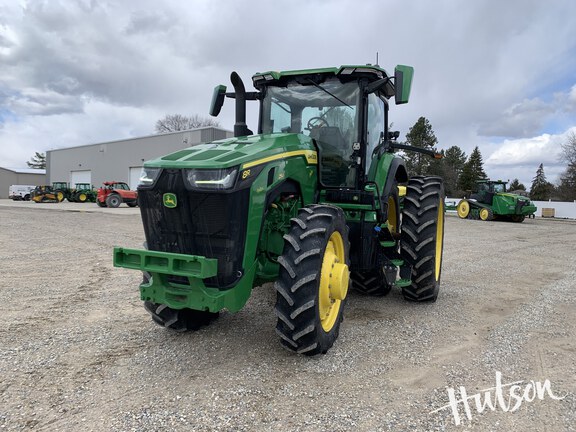 Photo of 2024 John Deere 8R 250
