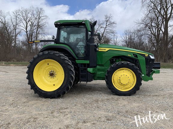 Photo of 2024 John Deere 8R 250
