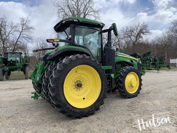 Photo of 2024 John Deere 8R 250