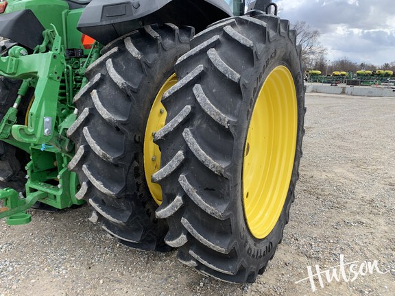 Photo of 2024 John Deere 8R 250