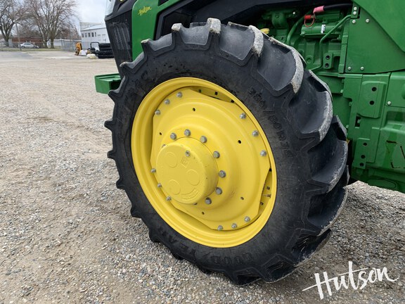 Photo of 2024 John Deere 8R 250