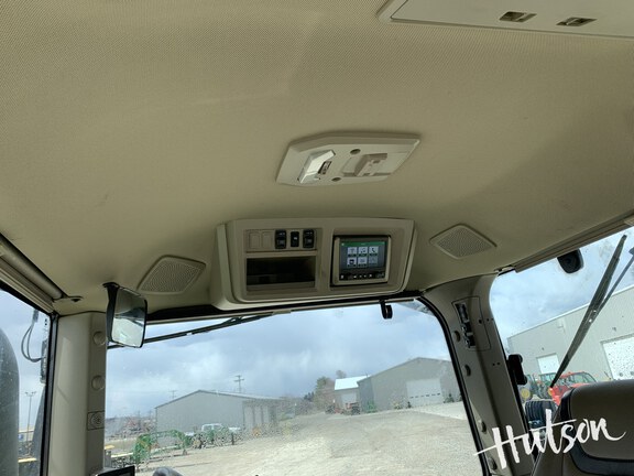 Photo of 2024 John Deere 8R 250