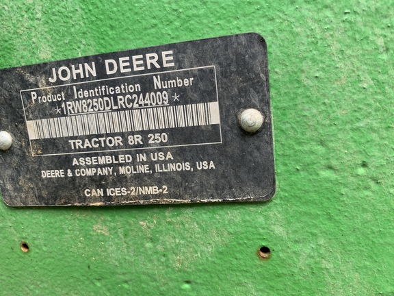 Photo of 2024 John Deere 8R 250
