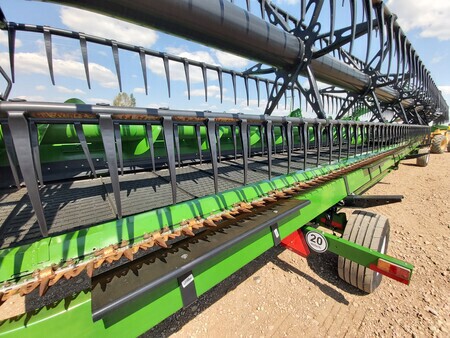 Used 2021 John Deere HD50R Combine Platforms at Horizon Ag & Turf in St. Paul, AB - Photo9