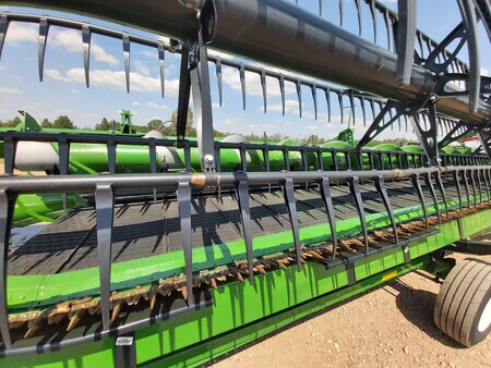 Used 2021 John Deere HD50R Combine Platforms at Horizon Ag & Turf in St. Paul, AB - Photo10