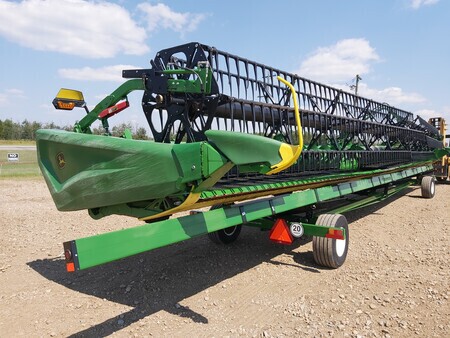 Used 2021 John Deere HD50R Combine Platforms at Horizon Ag & Turf in St. Paul, AB - Photo2