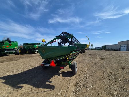 Used 2021 John Deere HD50R Combine Platforms at Horizon Ag & Turf in St. Paul, AB - Photo2