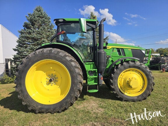 Photo of 2023 John Deere 6R 195