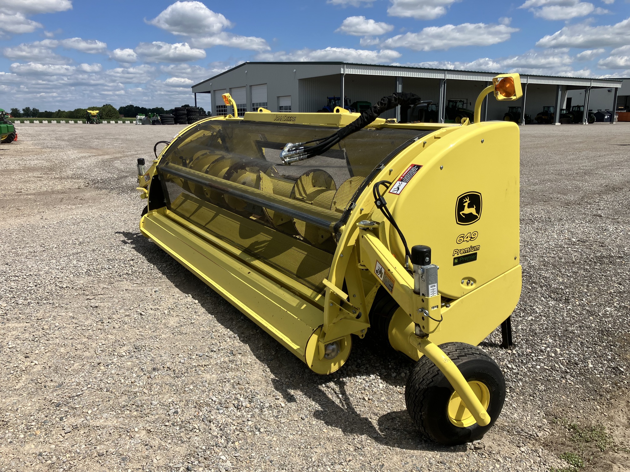 2022 John Deere 649 Image 2