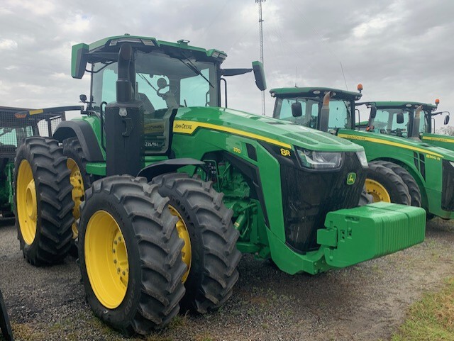 2023 John Deere 8R 370 Image 3