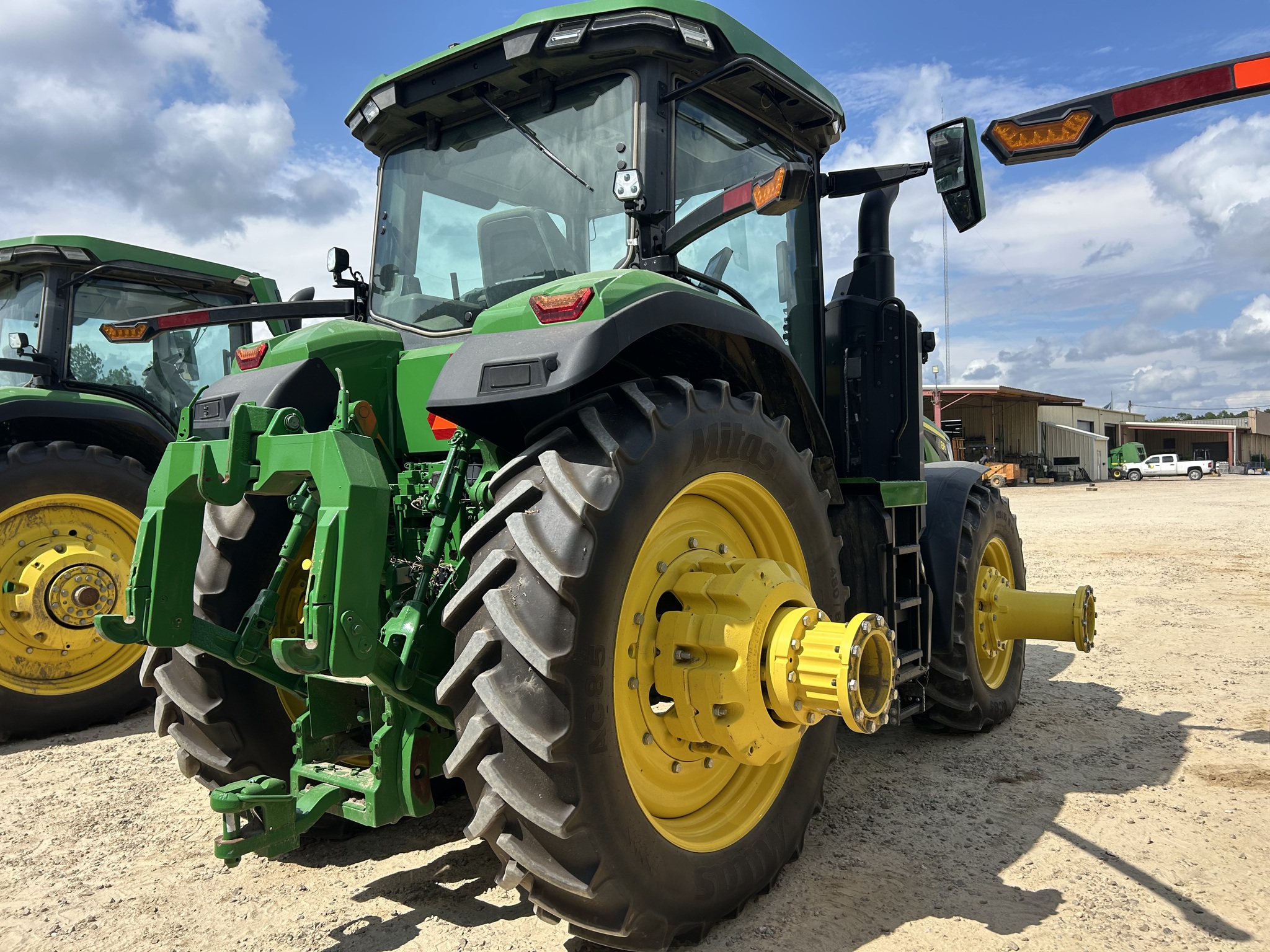 2023 John Deere 8R 370 Image 5
