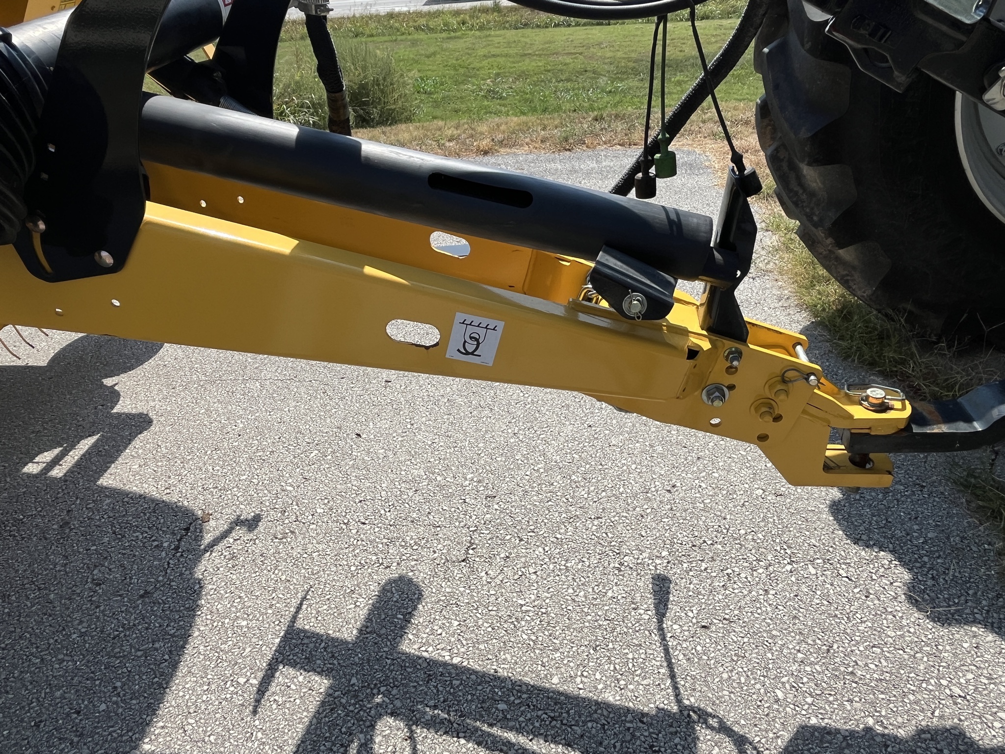  2024 New Holland Rollbelt 460 at Heritage Tractor in Rogersville, MO