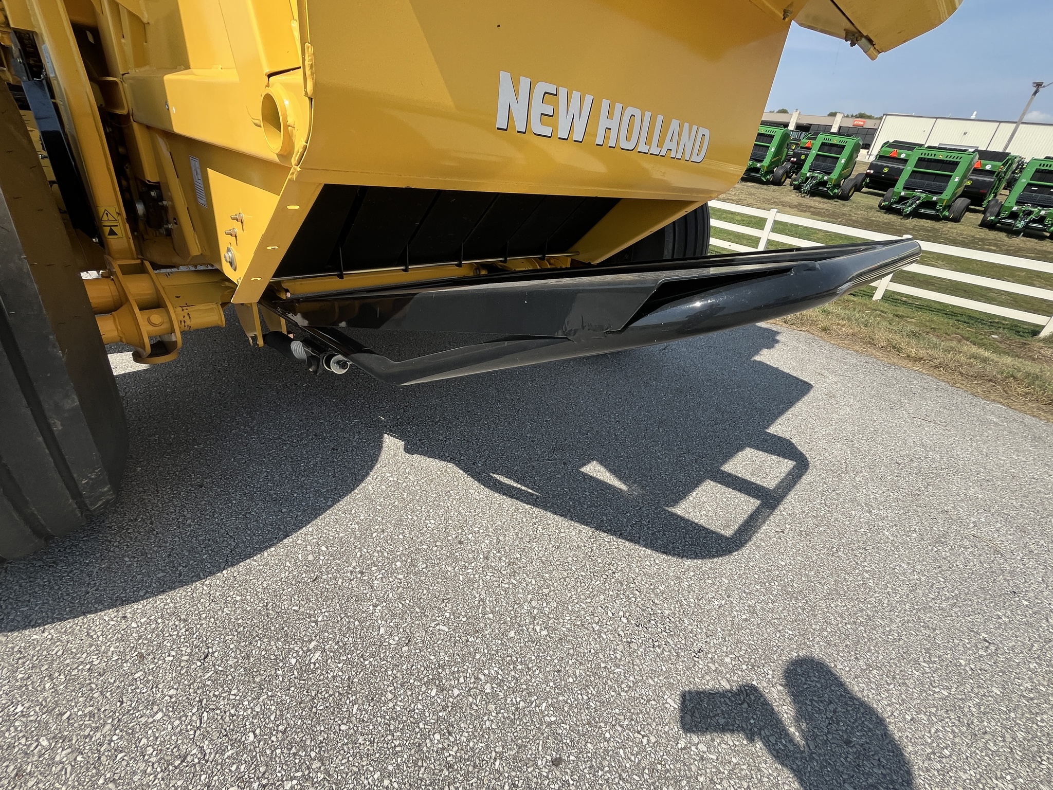  2024 New Holland Rollbelt 460 at Heritage Tractor in Rogersville, MO
