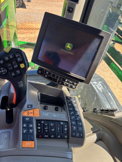2023 John Deere 410R Image 8