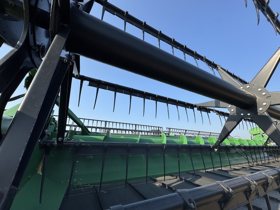 Used 2013 John Deere 640D Combine Platforms at Horizon Ag & Turf in Lloydminster, AB - Photo14