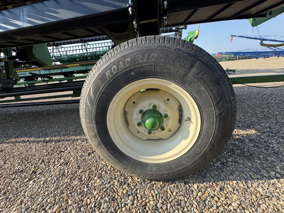 Used 2013 John Deere 640D Combine Platforms at Horizon Ag & Turf in Lloydminster, AB - Photo15