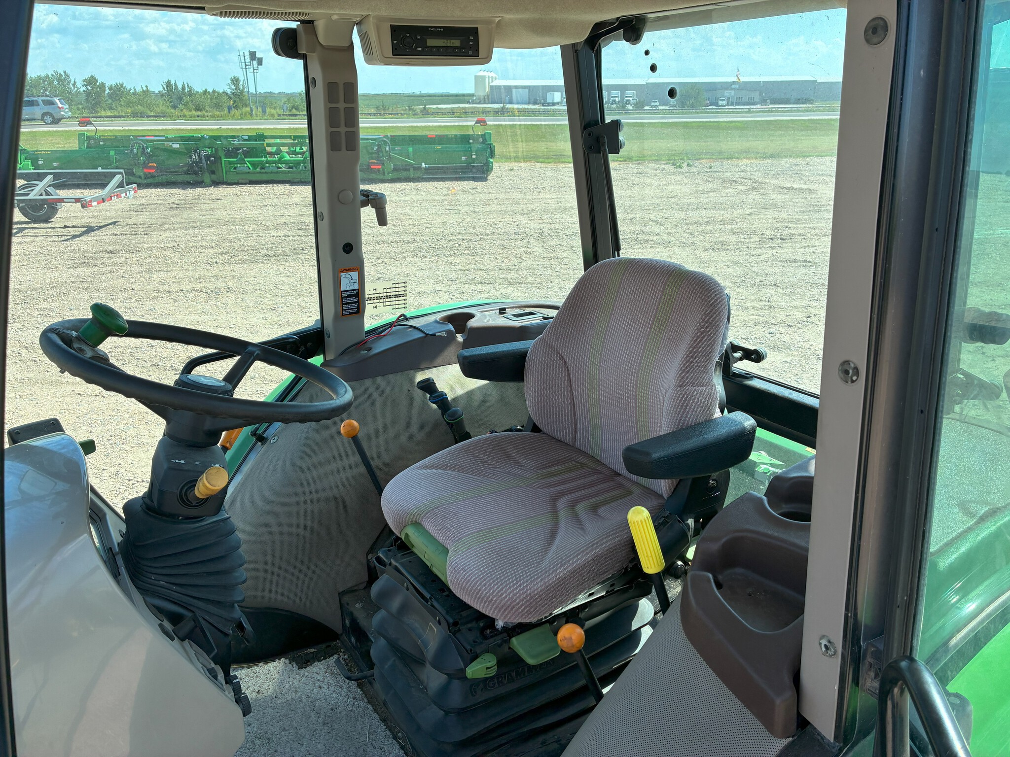 2012 John Deere 6140D Image 8