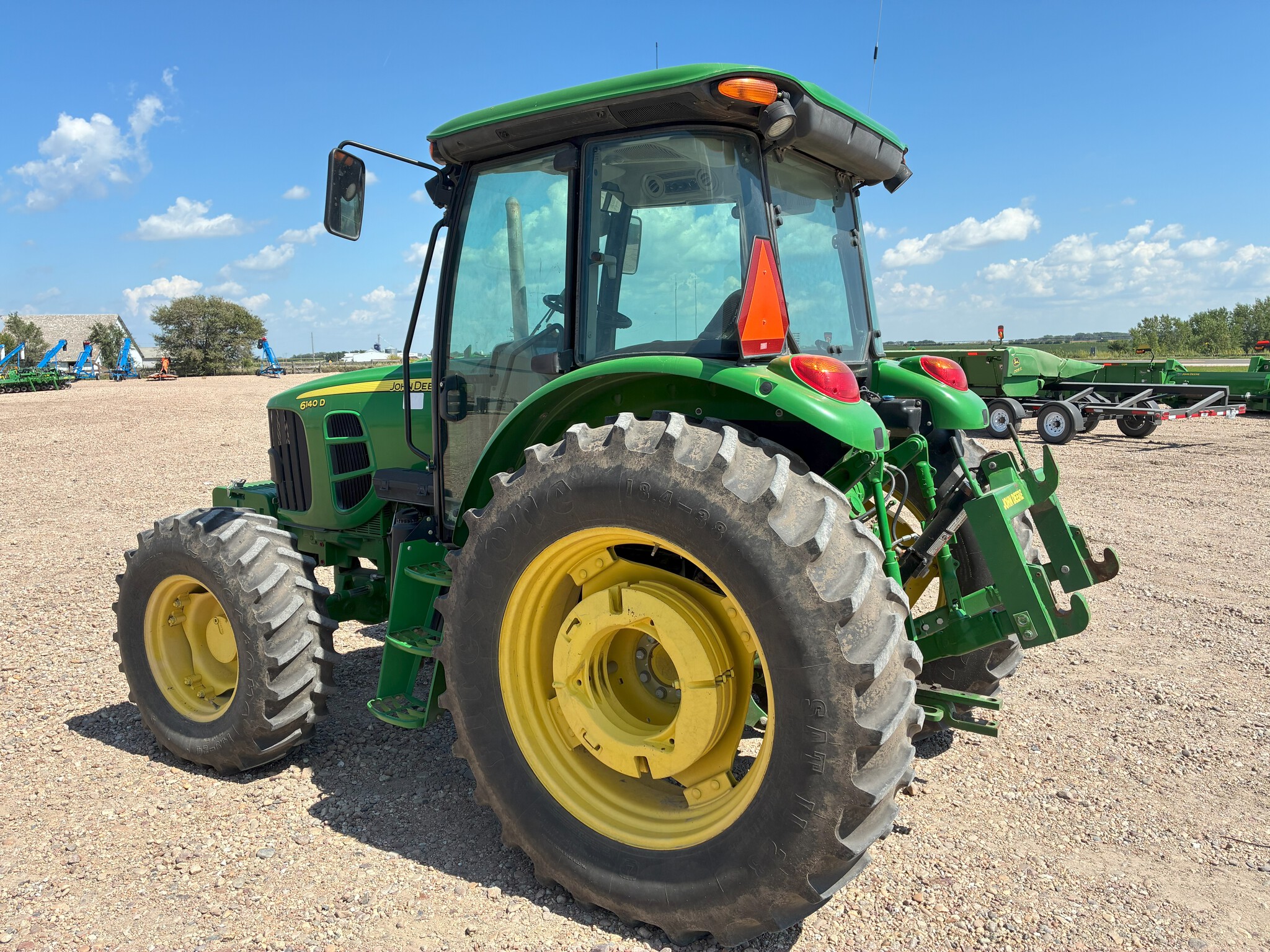 2012 John Deere 6140D Image 4