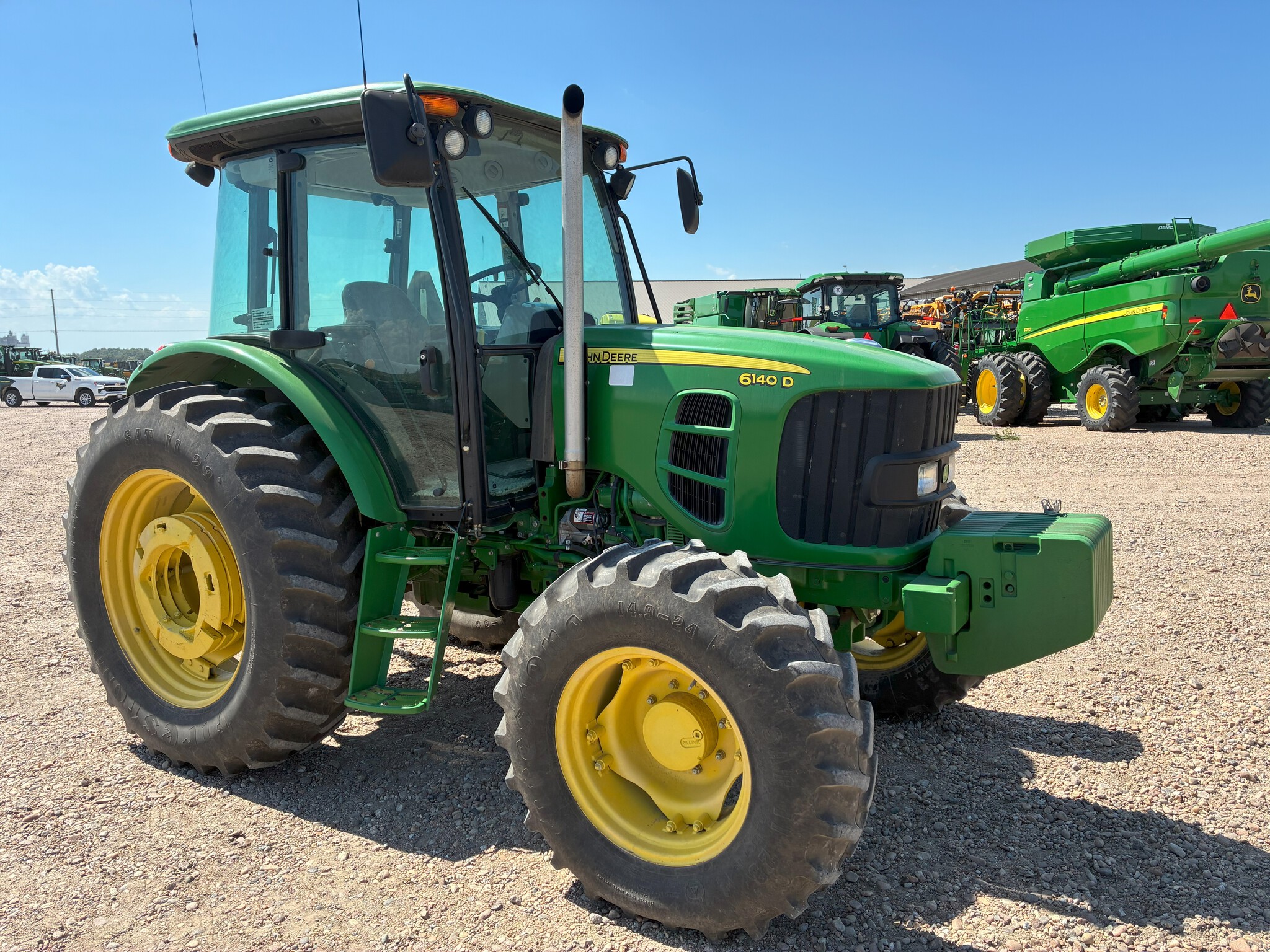 2012 John Deere 6140D Image 2