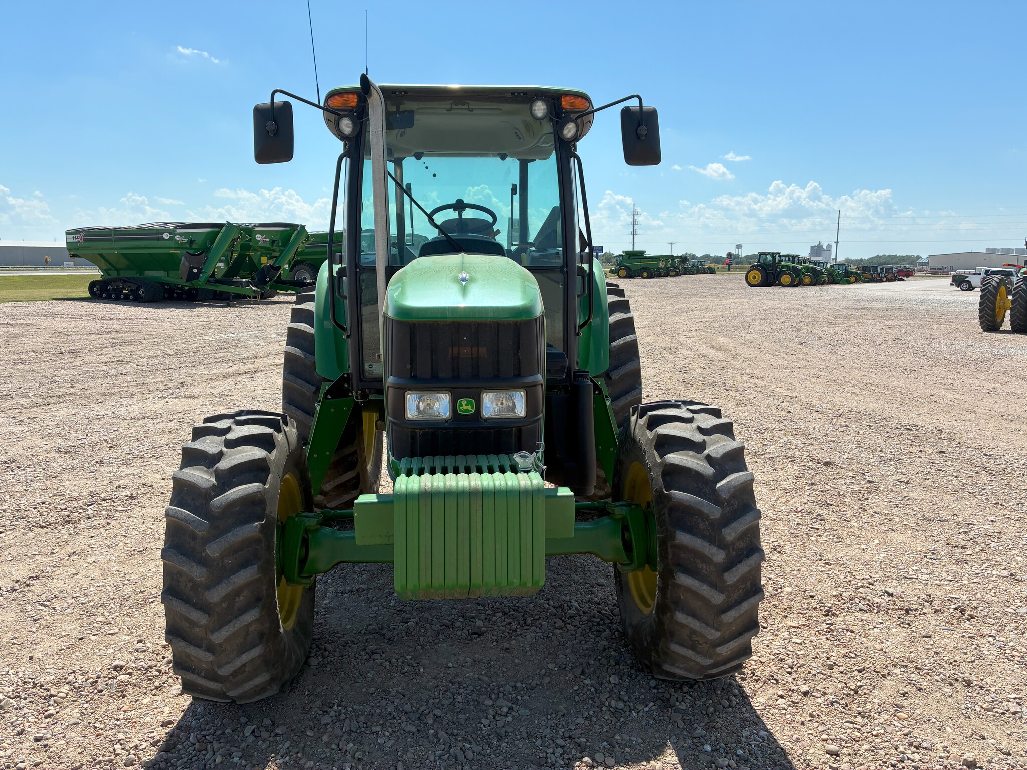 2012 John Deere 6140D Image 3