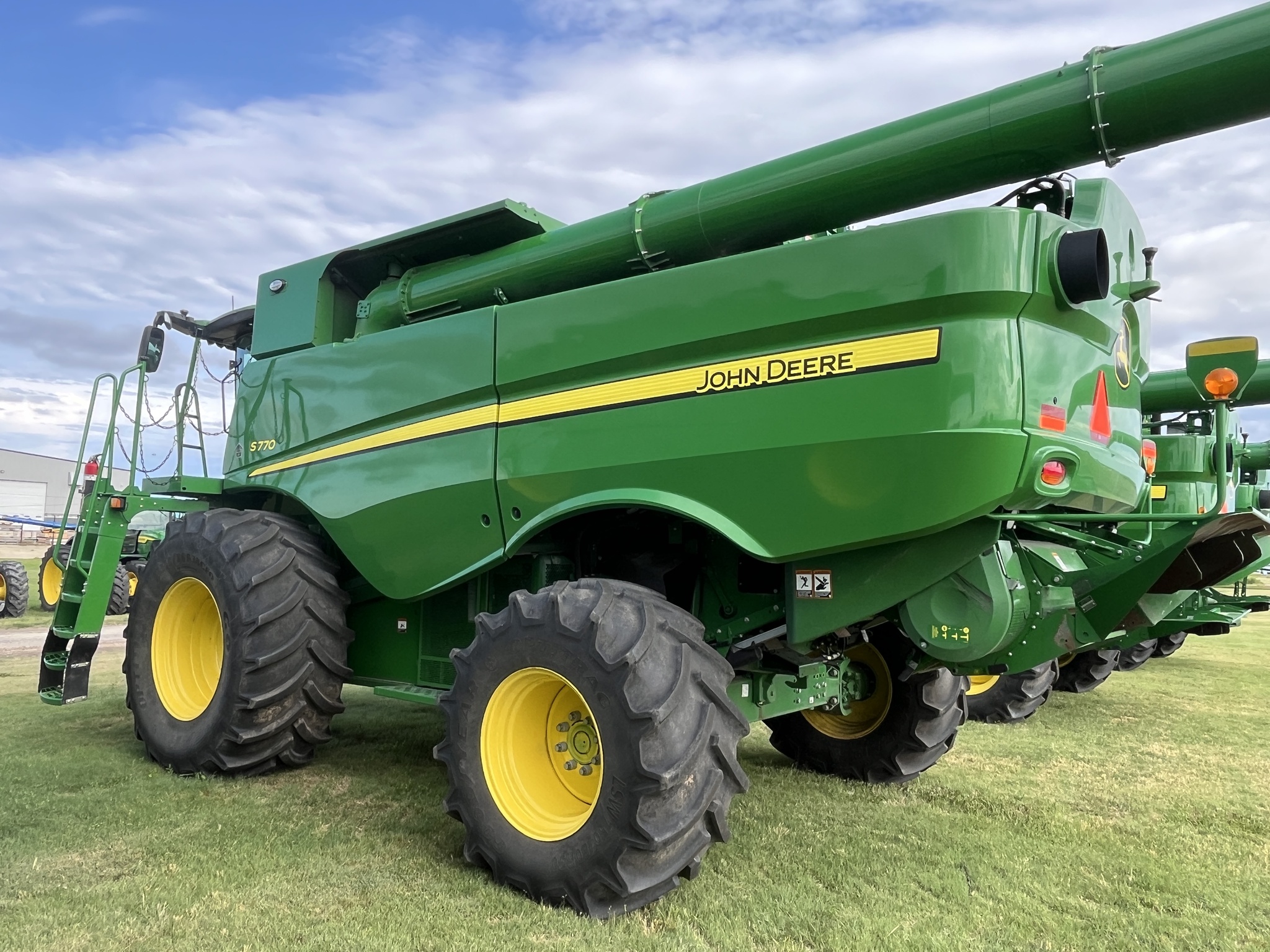 2022 John Deere S770 Image 4