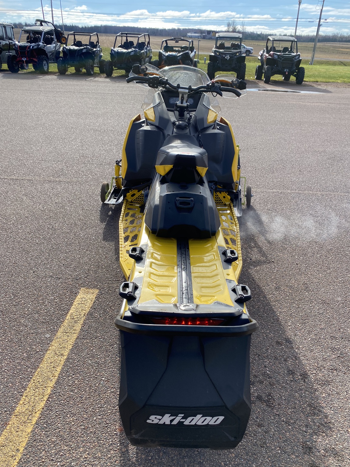 2023 Ski Doo Renegade X-RS 850 Image 3